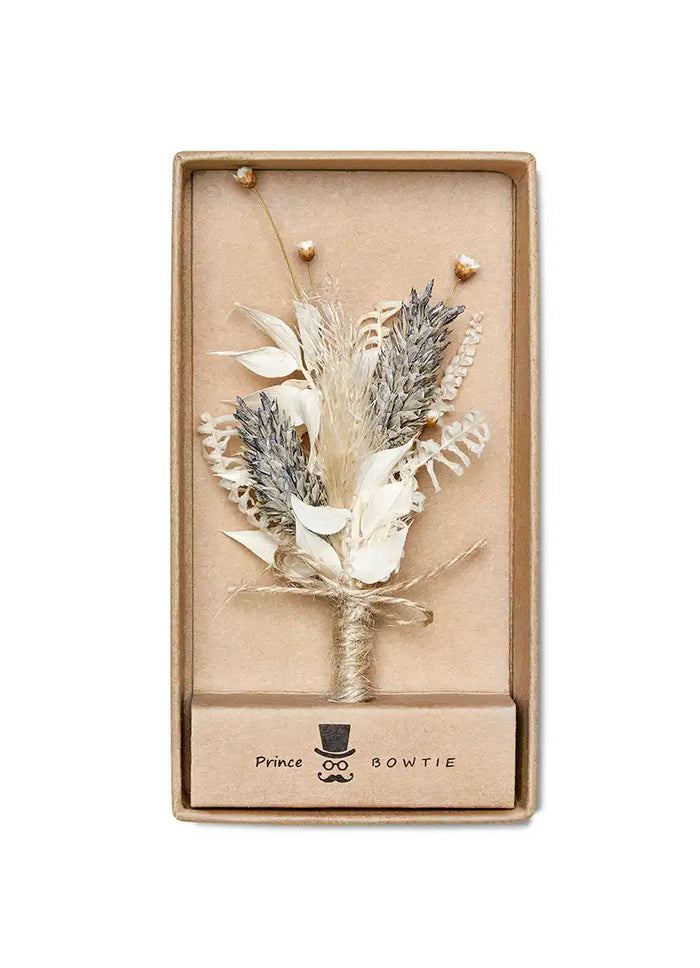 Wedding boutonniere made of dried flowers