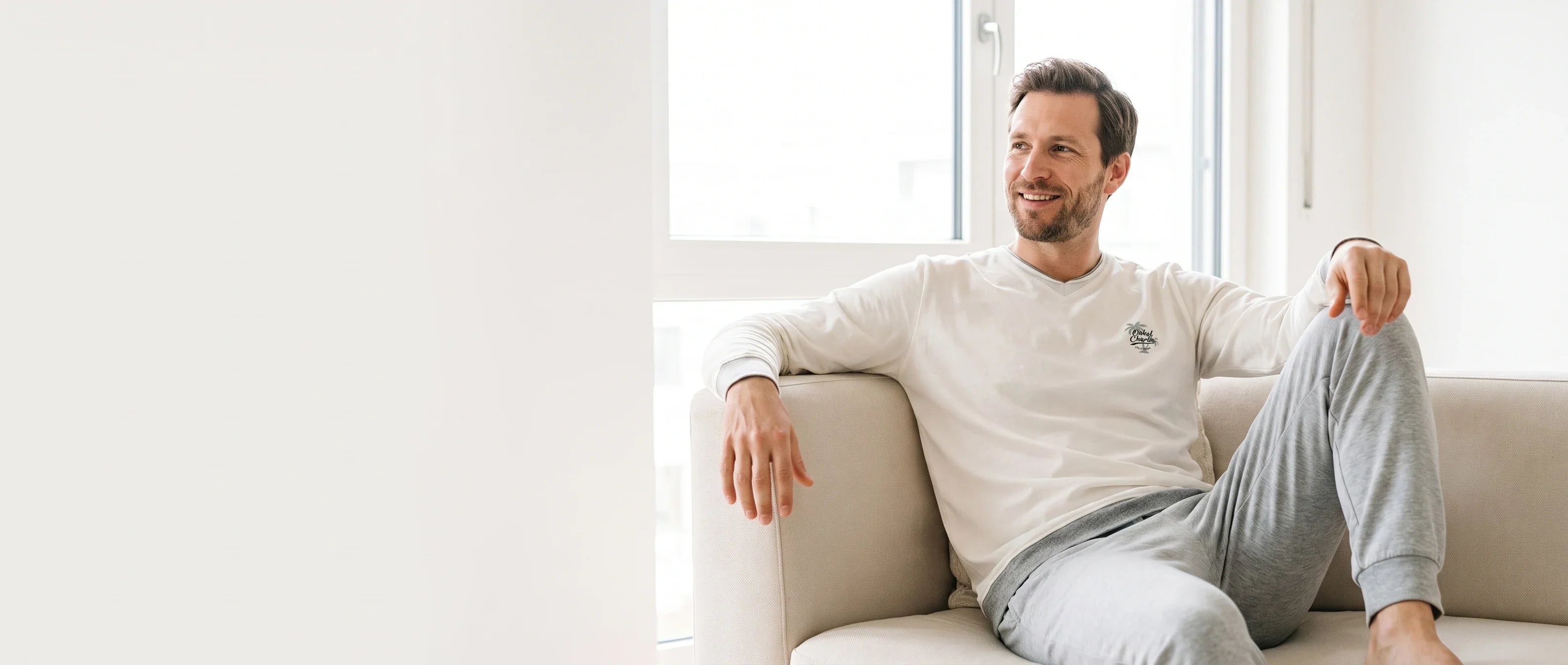 Onkel Charlie – Lounge Shirt mit V-Ausschnitt