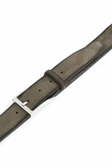 (Grün) Detailaufnahme Dornschließe am Velours Ledergürtel Herren, 35mm breit