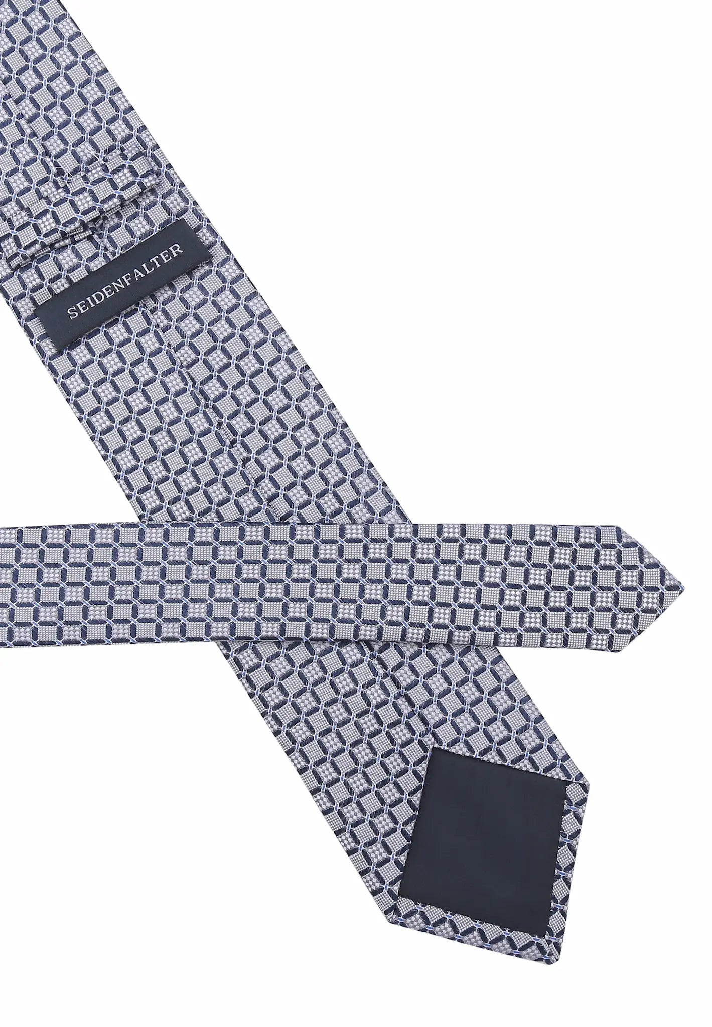 (Grau) Rückansicht Seidenkrawatte mit Würfelmuster, Detailansicht freigestellt
