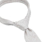 (Beige) Hochzeitskrawatte Paisley – Detailansicht gebundener Knoten